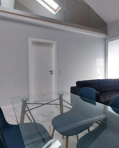 Seven フンシャル