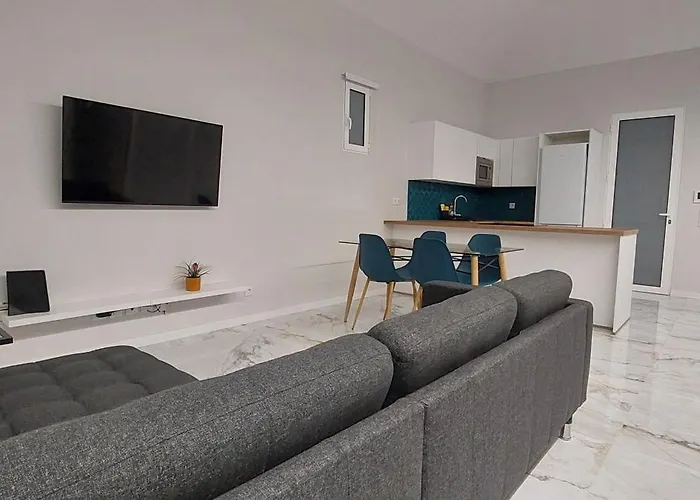 ヴィラ Seven フンシャル